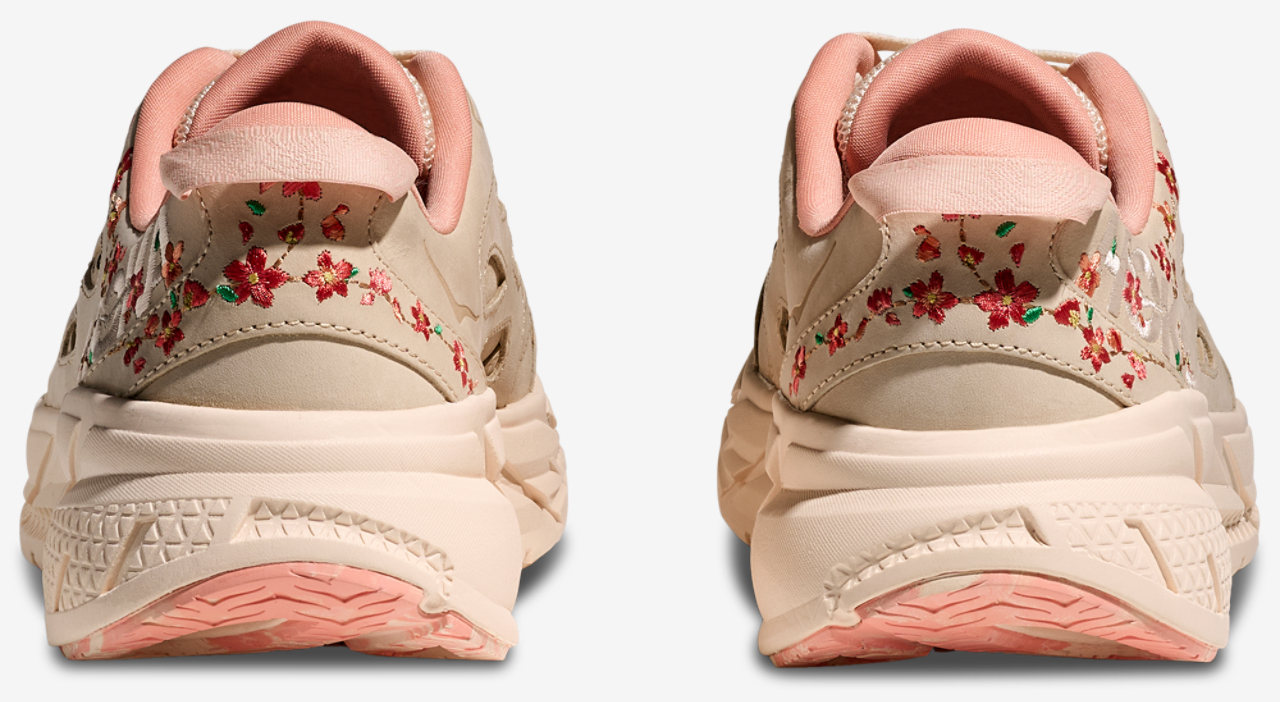 HOKA Clifton L BP Image 3 of 5. Tap to open photo gallery.
