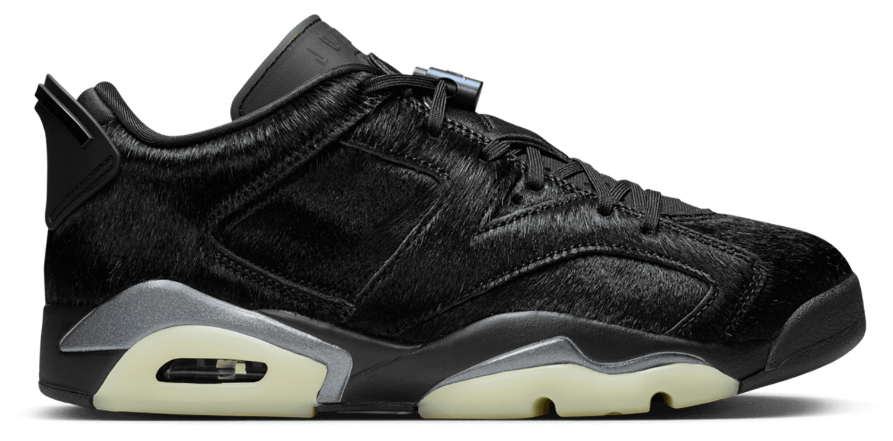 Jordan Retro 6 Low  Image 1 of 8. Tap to open photo gallery.