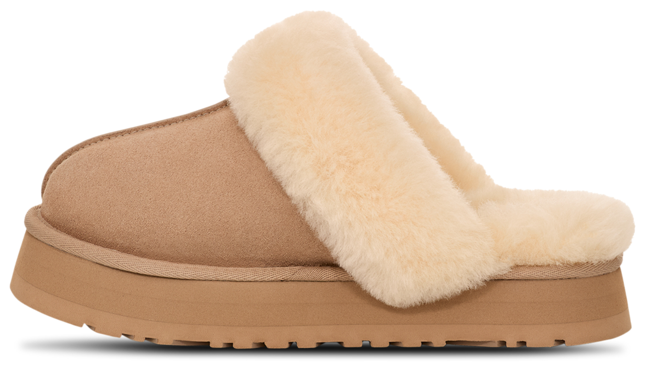 UGG Disquette  Image 2 of 5. Tap to open photo gallery.