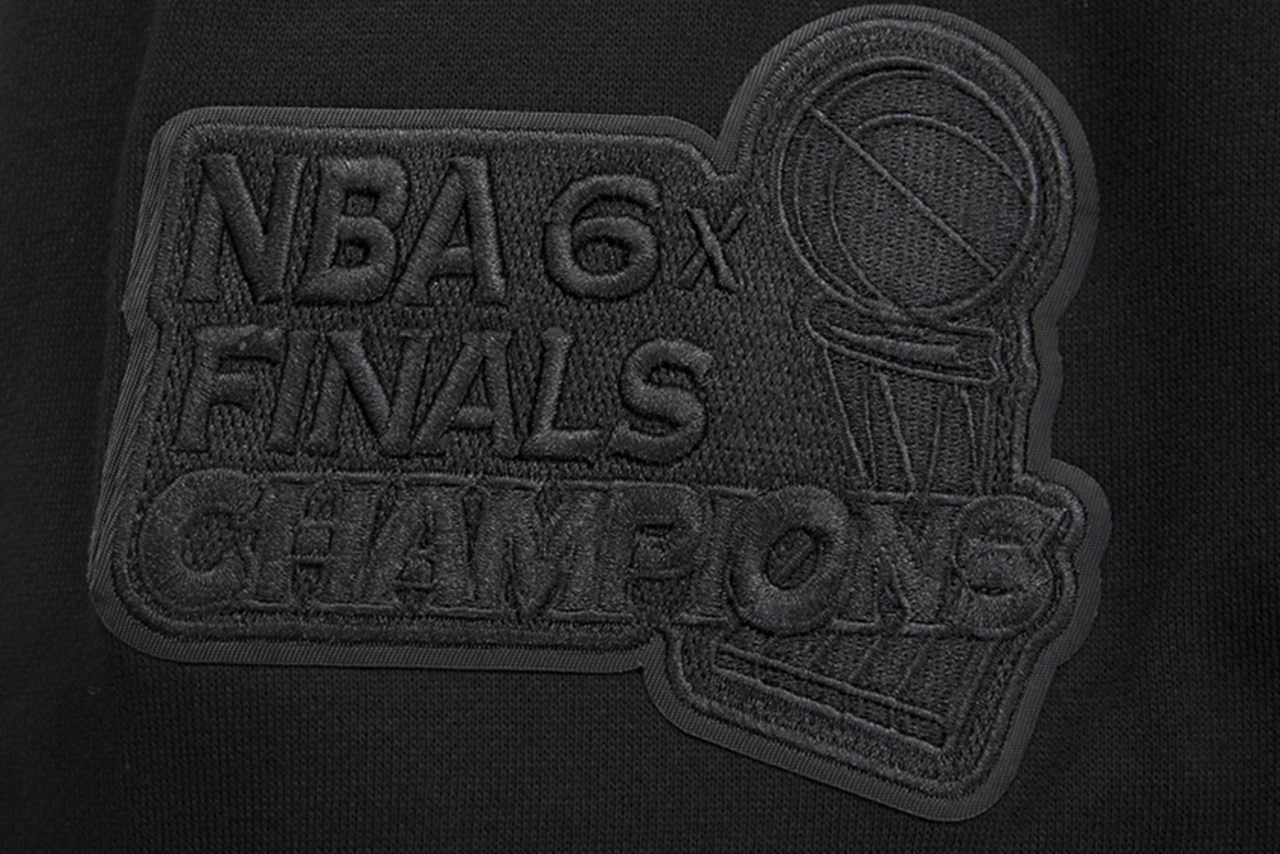 Pro Standard CHICAGO BULLS SWEATSHIRT Image 6 of 7. Tap to open photo gallery.