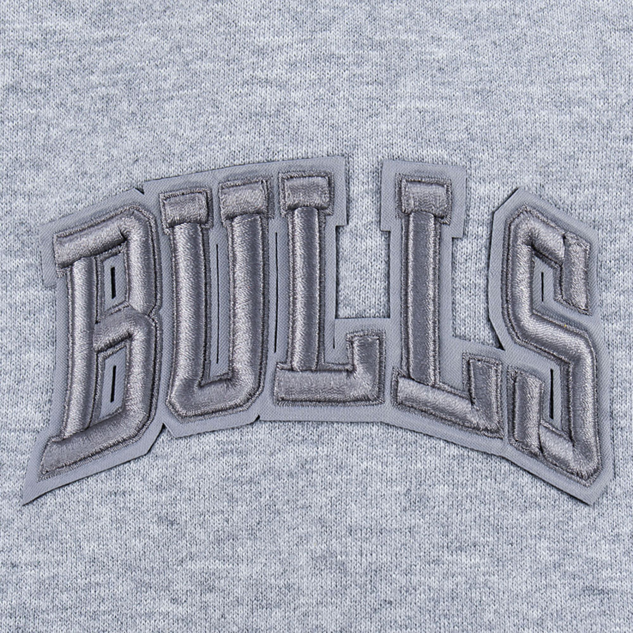 Pro Standard CHICAGO BULLS SWEATSHIRT Image 6 of 8. Tap to open photo gallery.