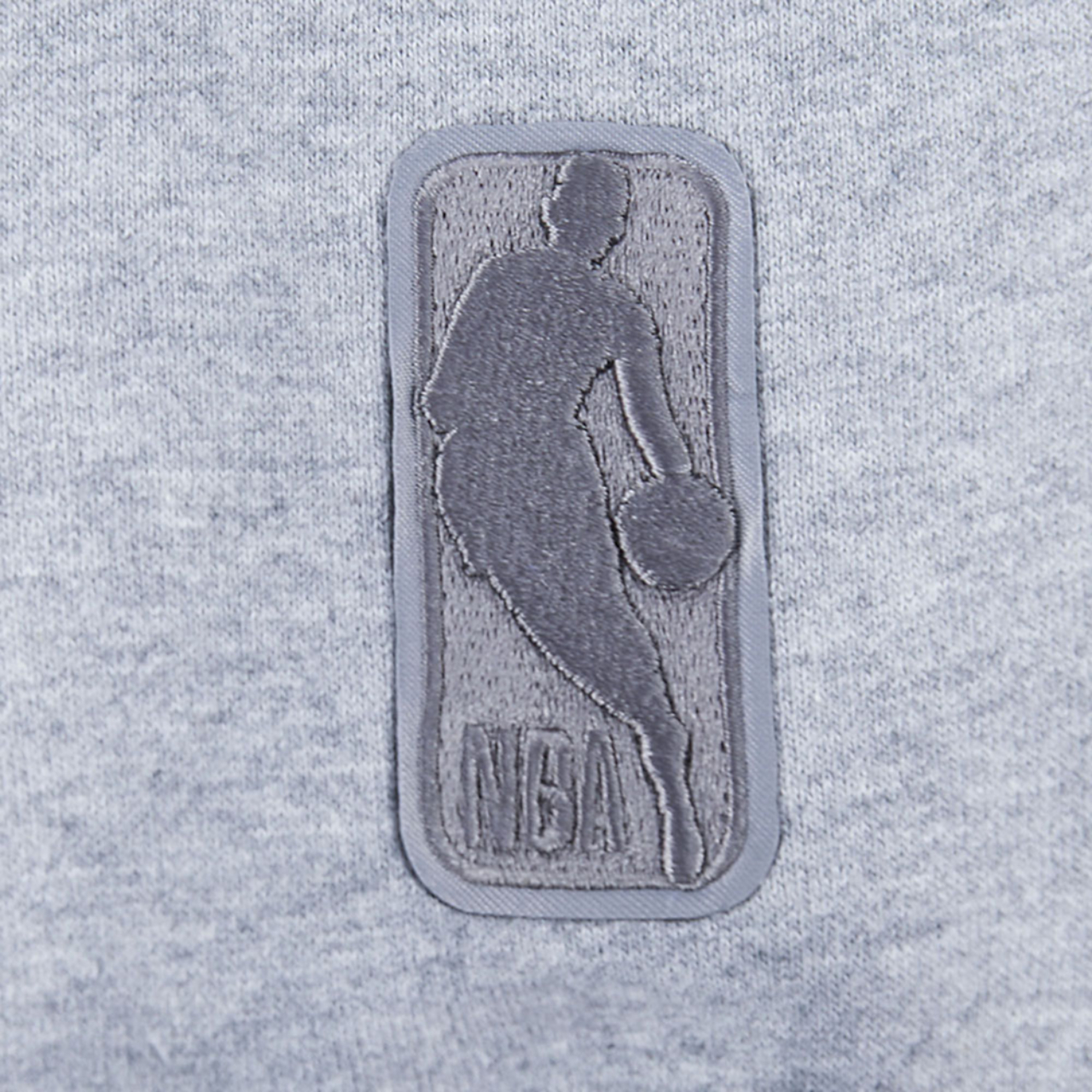 Pro Standard CHICAGO BULLS SWEATSHIRT Image 8 of 8. Tap to open photo gallery.