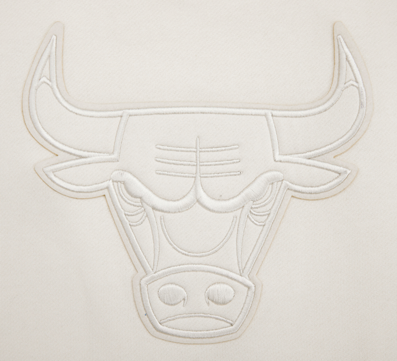 Pro Standard CHICAGO BULLS SWEATSHIRT Image 7 of 7. Tap to open photo gallery.