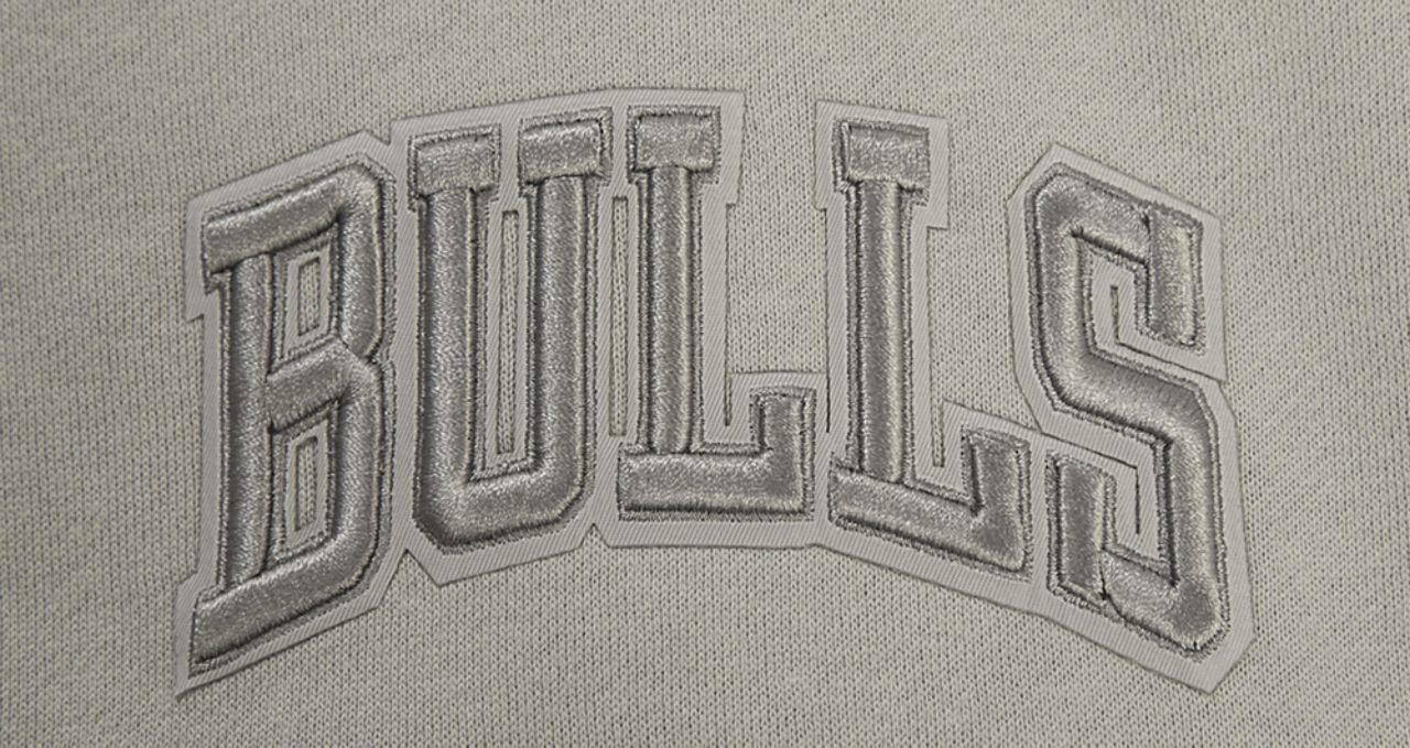 Pro Standard CHICAGO BULLS SWEATSHIRT Image 6 of 7. Tap to open photo gallery.