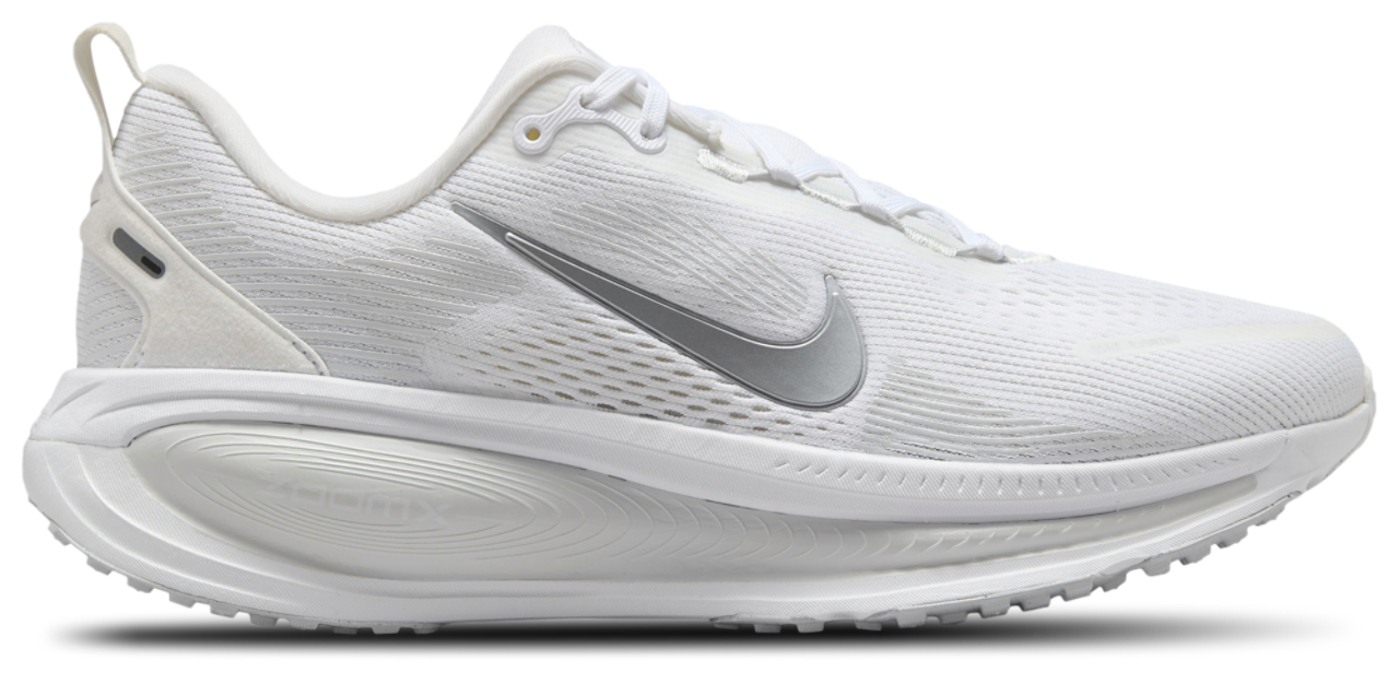 Nike Vomero 18  Image 1 of 6. Tap to open photo gallery.