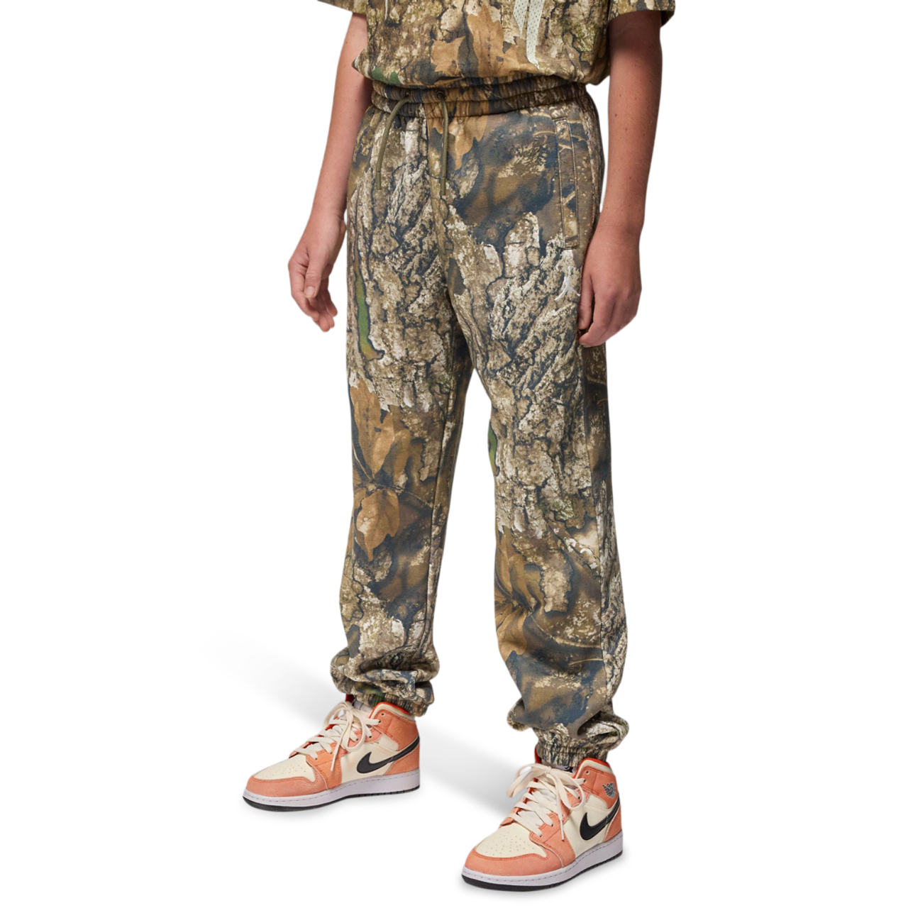 Jordan MVP Realtree Fleece Pants Image 1 of 7. Tap to open photo gallery.