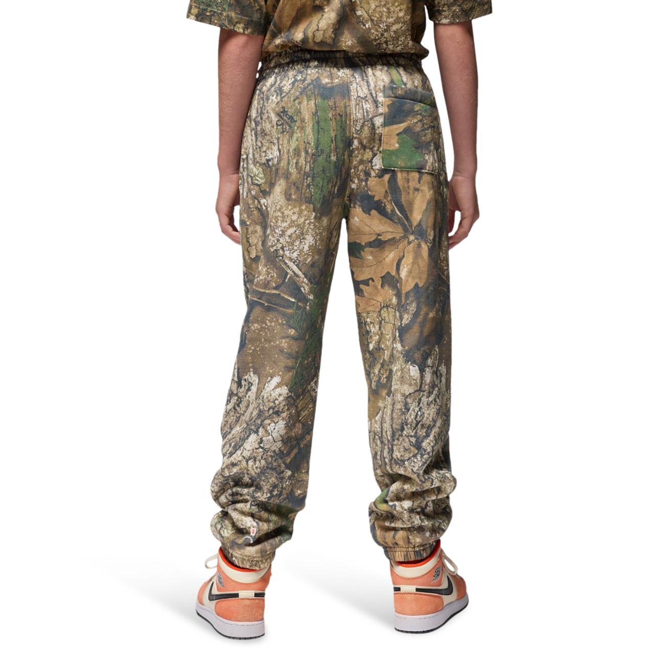 Jordan MVP Realtree Fleece Pants Image 2 of 7. Tap to open photo gallery.