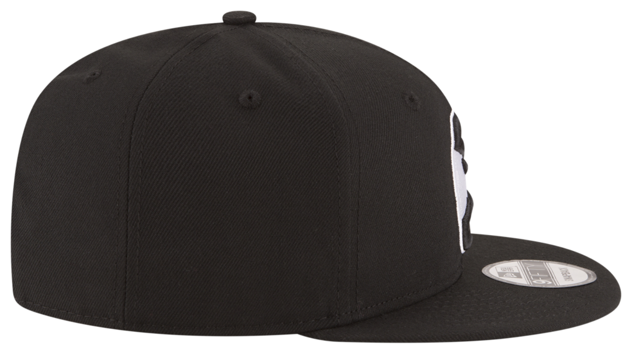 New Era Hawks 9Fifty Snapback Cap Image 5 of 7. Tap to open photo gallery.