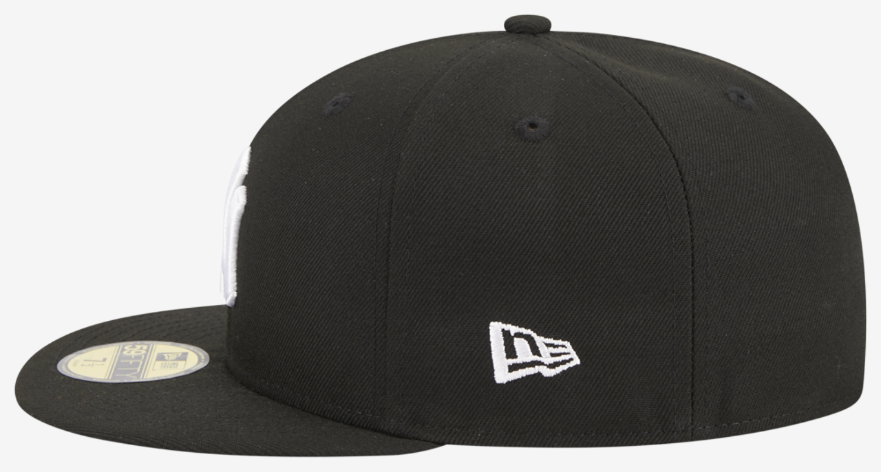 New Era Yankees 5950 Evergreen Side Patch Fitted Hat Image 6 of 7. Tap to open photo gallery.