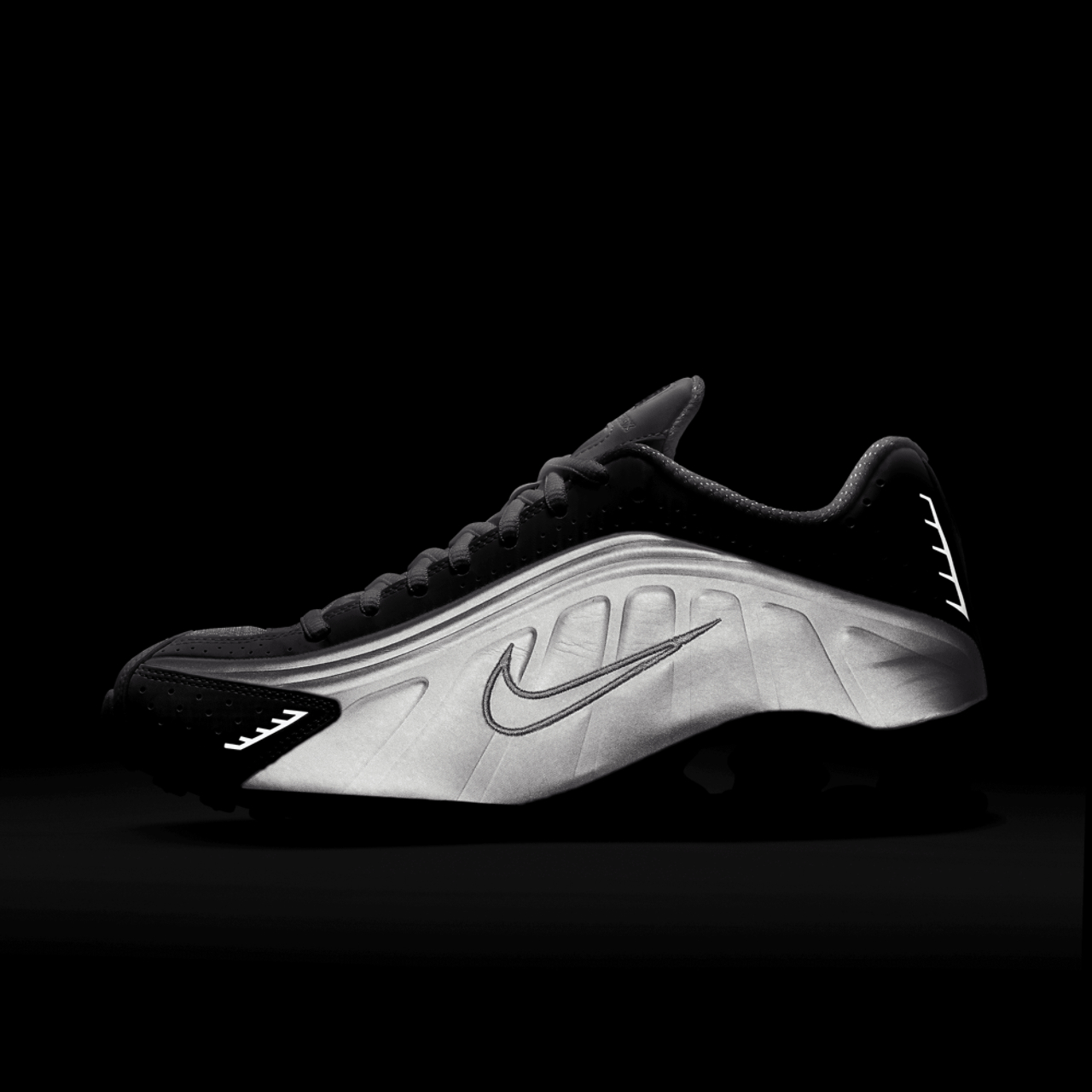 Nike Shox R4 | Foot Locker Canada
