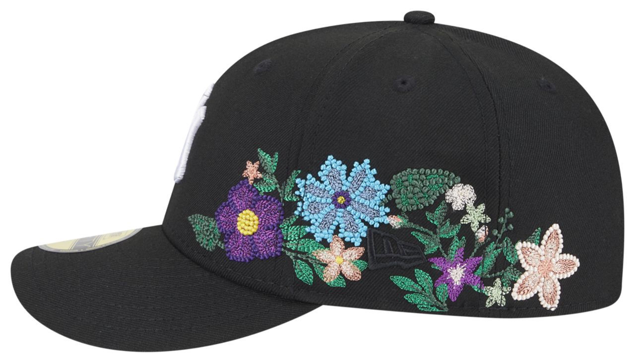 New Era Yankees Tonal Florals Cap Image 6 of 7. Tap to open photo gallery.