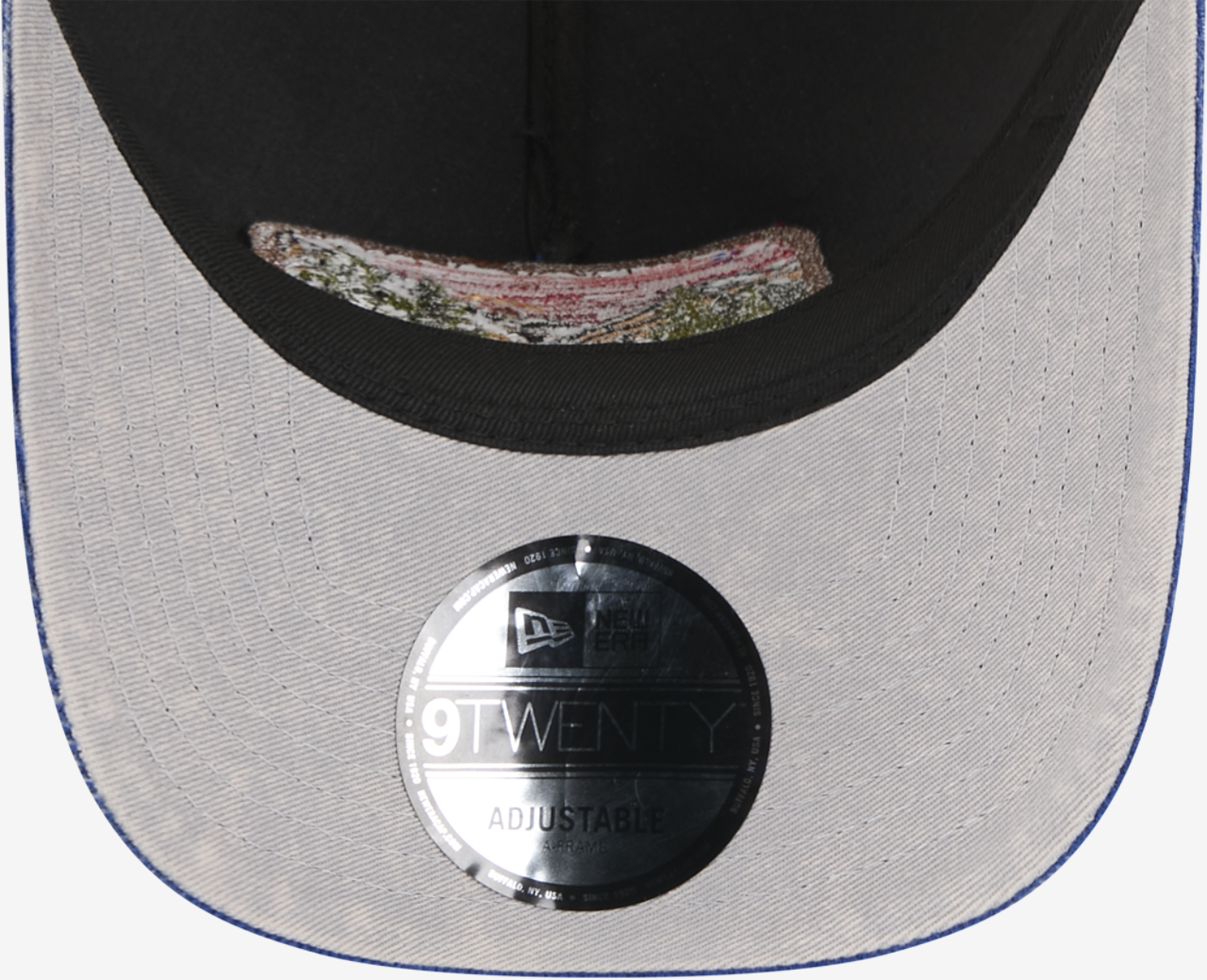 New Era Cubs Vintage Landscape Cap Image 7 of 7. Tap to open photo gallery.