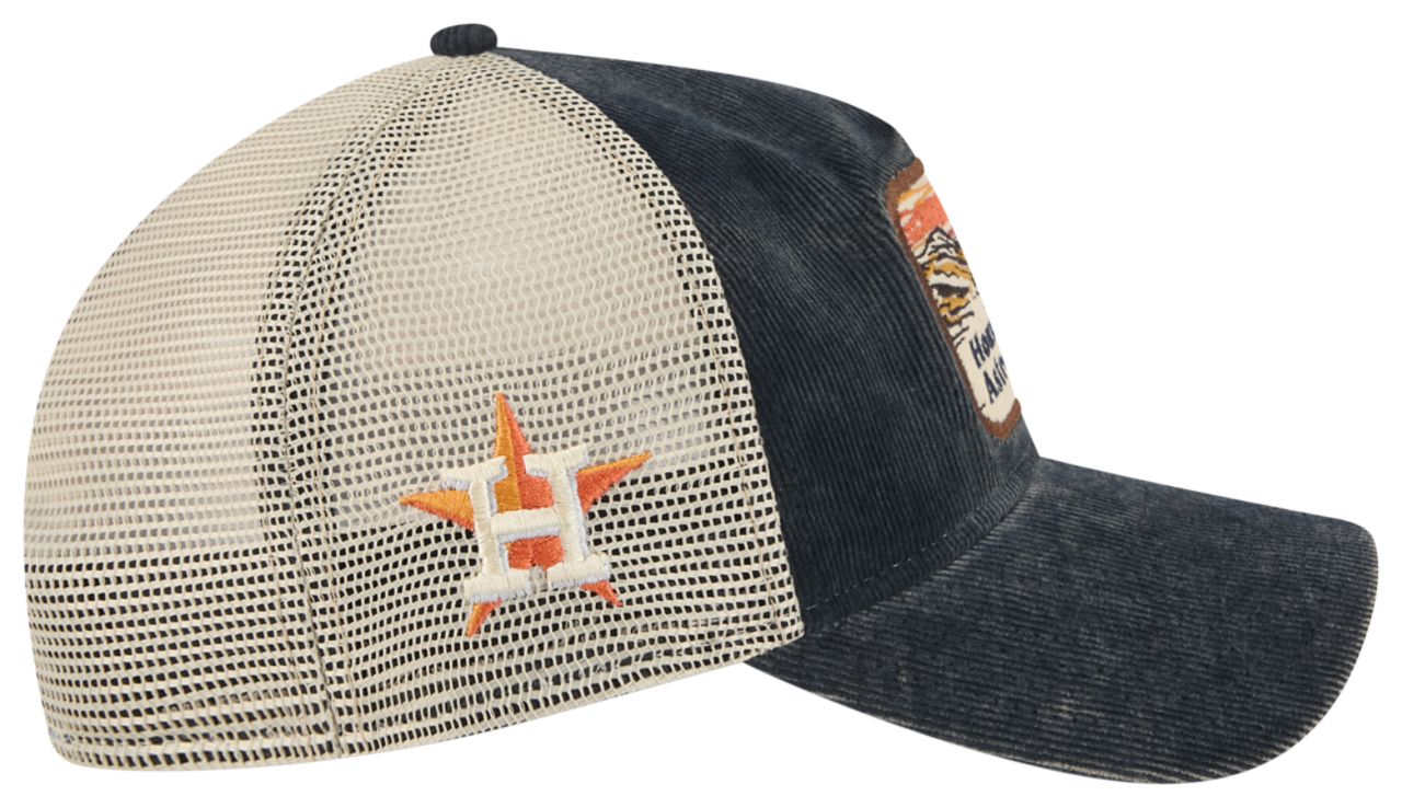 New Era Astros Vintage Landscape Cap Image 4 of 7. Tap to open photo gallery.