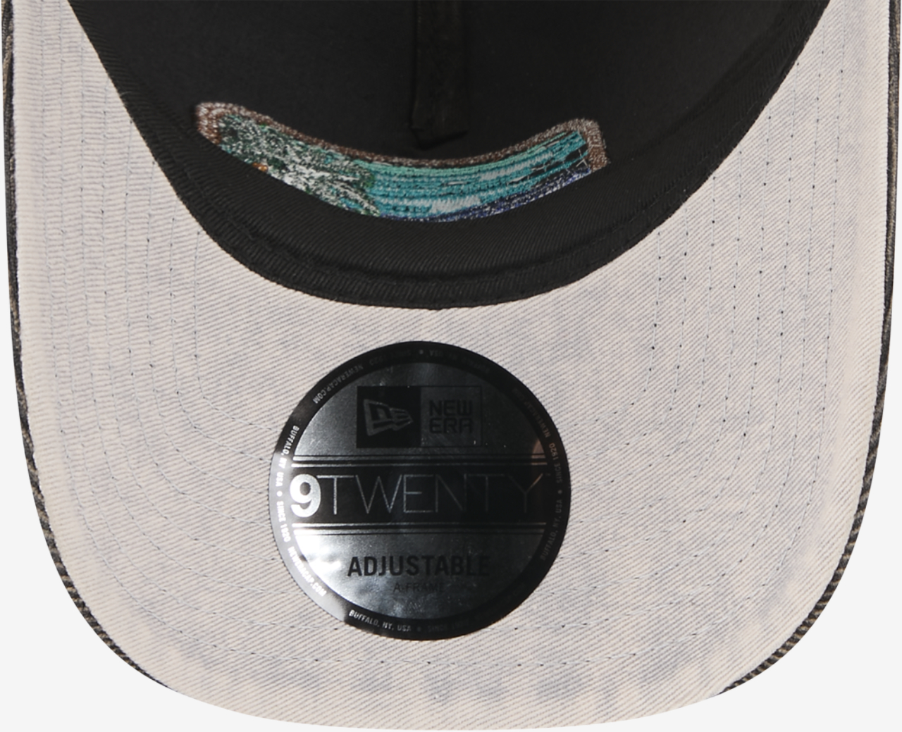 New Era Marlins Vintage Landscape Cap Image 7 of 7. Tap to open photo gallery.
