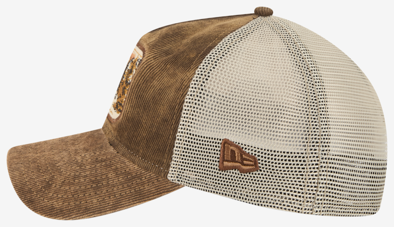 New Era Phillies Vintage Landscape Cap Image 6 of 7. Tap to open photo gallery.