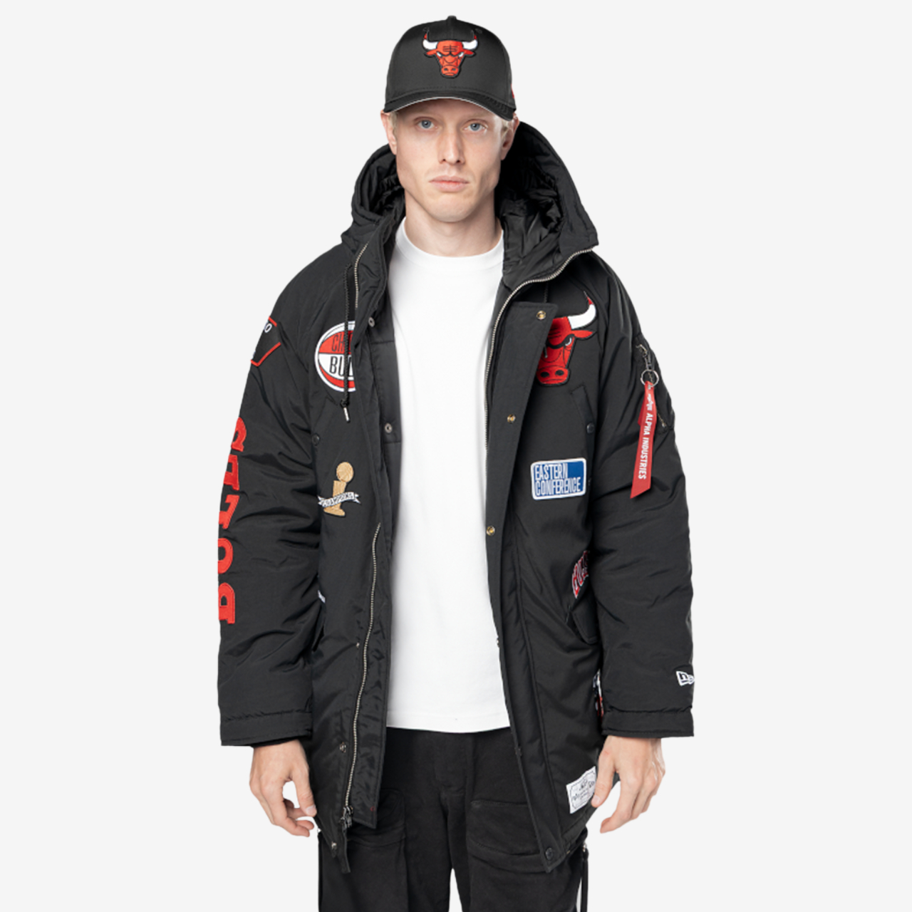 New Era Bulls Alpha Parka Image 5 of 8. Tap to open photo gallery.