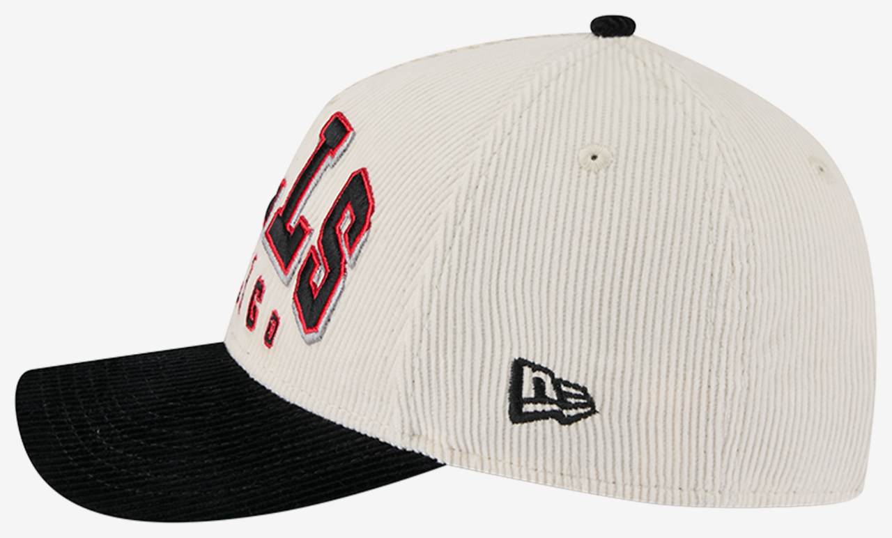 New Era Bulls 9Forty AF 2T Sided 25235 Cap Image 4 of 7. Tap to open photo gallery.