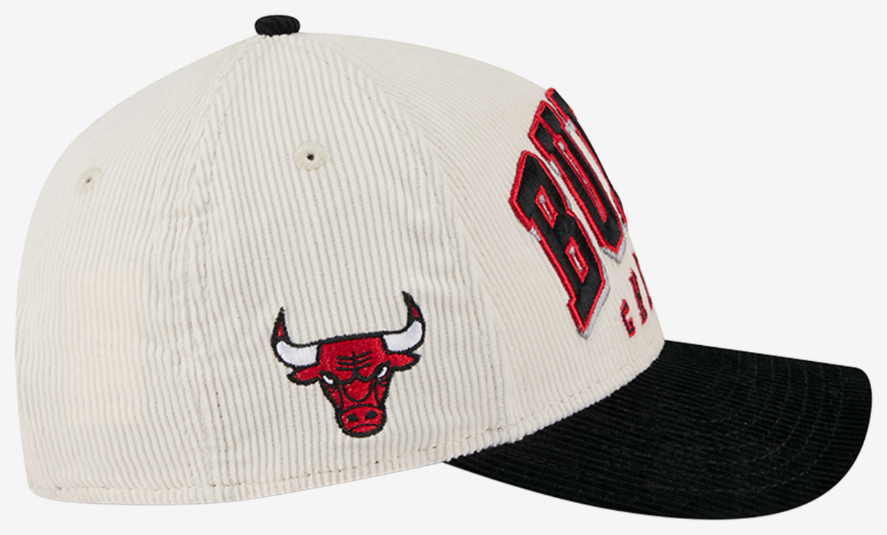 New Era Bulls 9Forty AF 2T Sided 25235 Cap Image 5 of 7. Tap to open photo gallery.