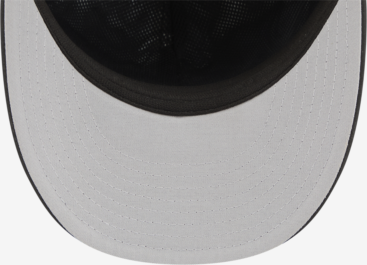 New Era White Sox Gortex 59Fifty Fitted Cap Image 7 of 7. Tap to open photo gallery.