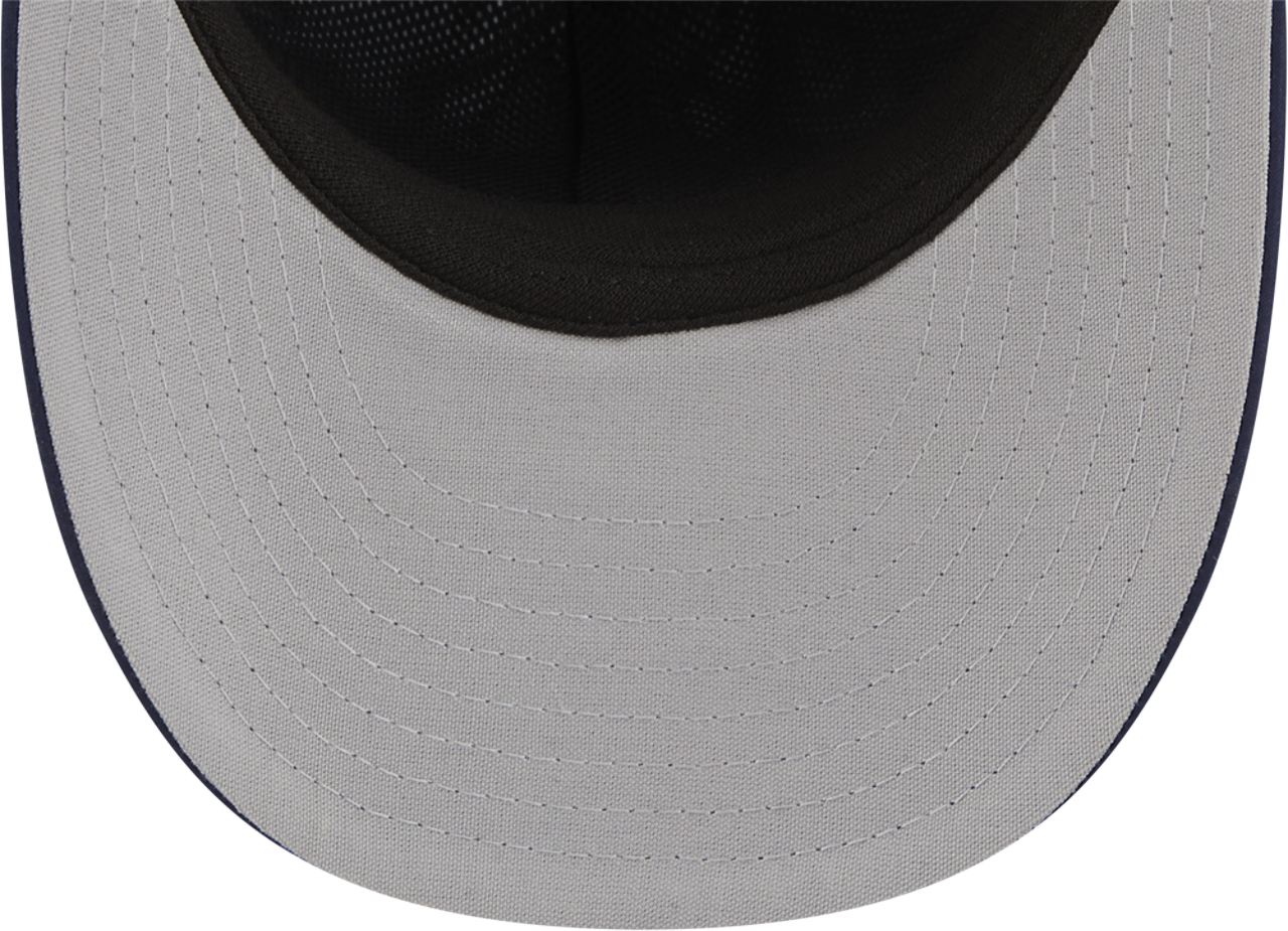 New Era Yankees Gortex 59Fifty Fitted Cap Image 7 of 7. Tap to open photo gallery.