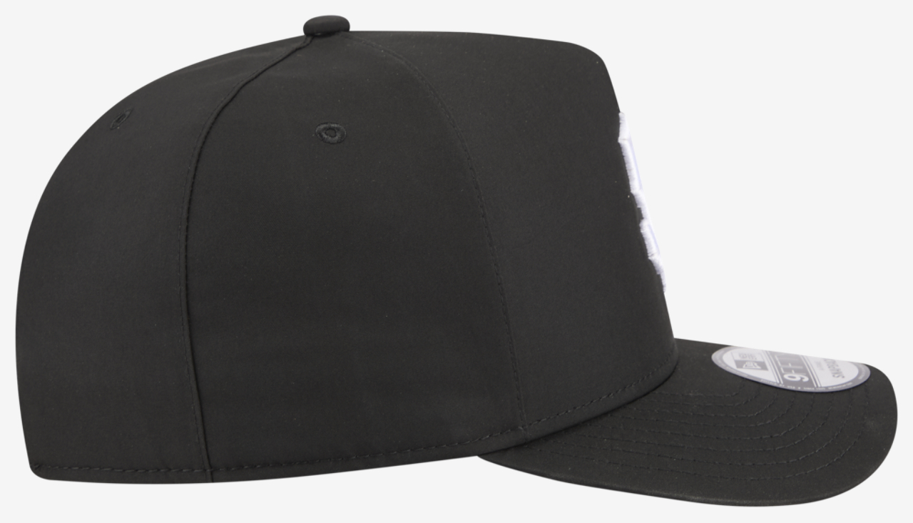 New Era Giants Gortex 9Fifty A-Frame Cap Image 4 of 7. Tap to open photo gallery.