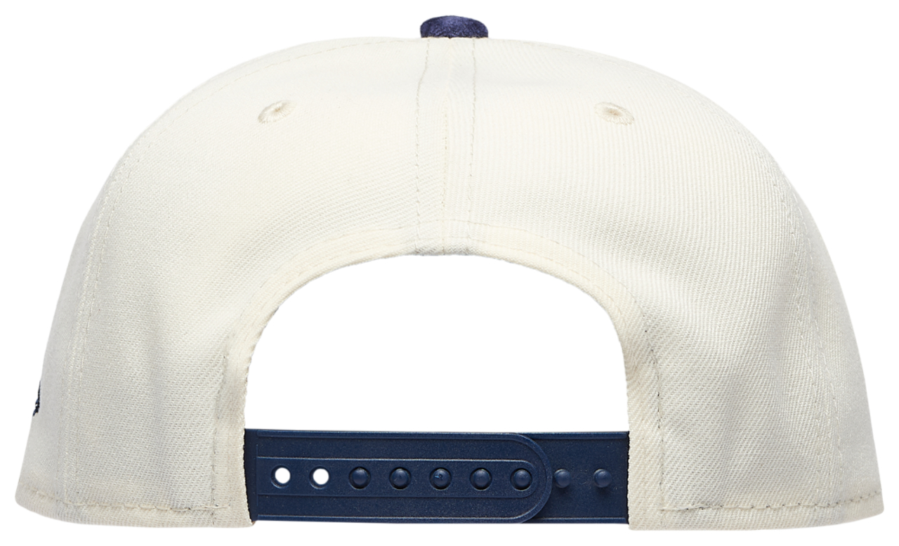 New Era Braves 2 Tone Velvet Scrip Cap Image 4 of 5. Tap to open photo gallery.