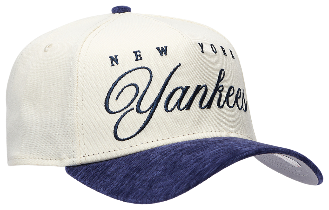 New Era Yankees 2 Tone Velvet Scrip Cap Image 3 of 5. Tap to open photo gallery.