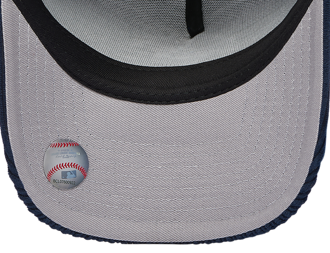 New Era Yankees 940 A Frame Chenille Pop Cap Image 5 of 5. Tap to open photo gallery.
