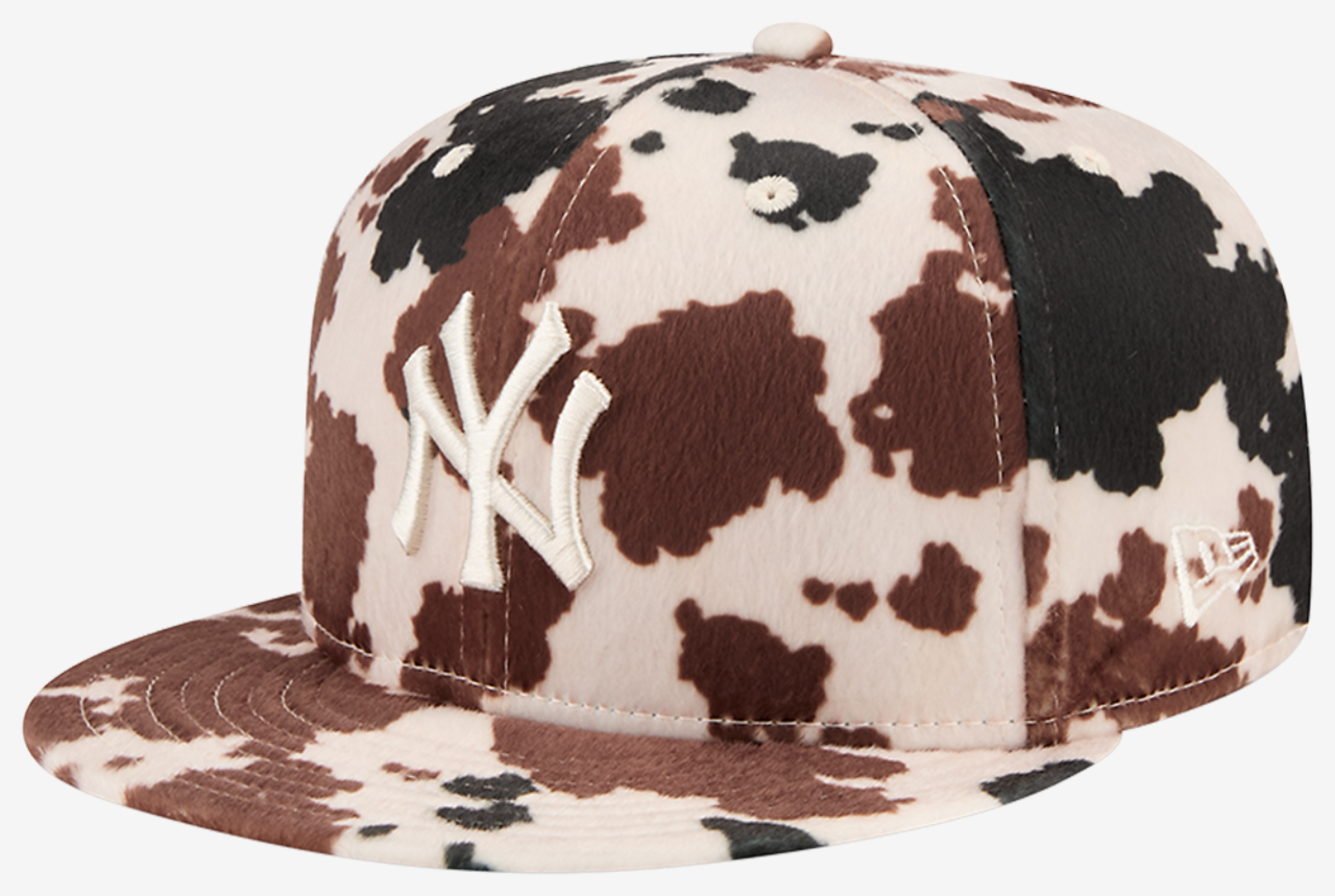 New Era Yankees 59FIFTY Animal Print Cap Image 1 of 7. Tap to open photo gallery.