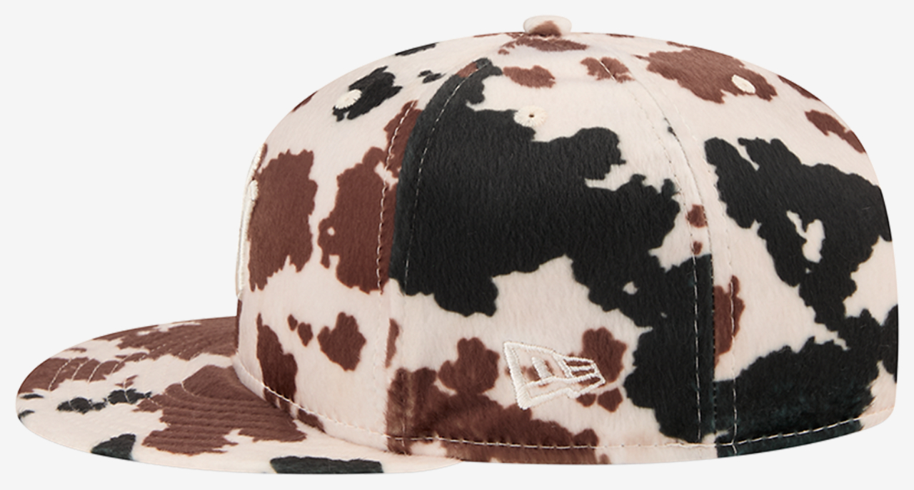 New Era Yankees 59FIFTY Animal Print Cap Image 4 of 7. Tap to open photo gallery.