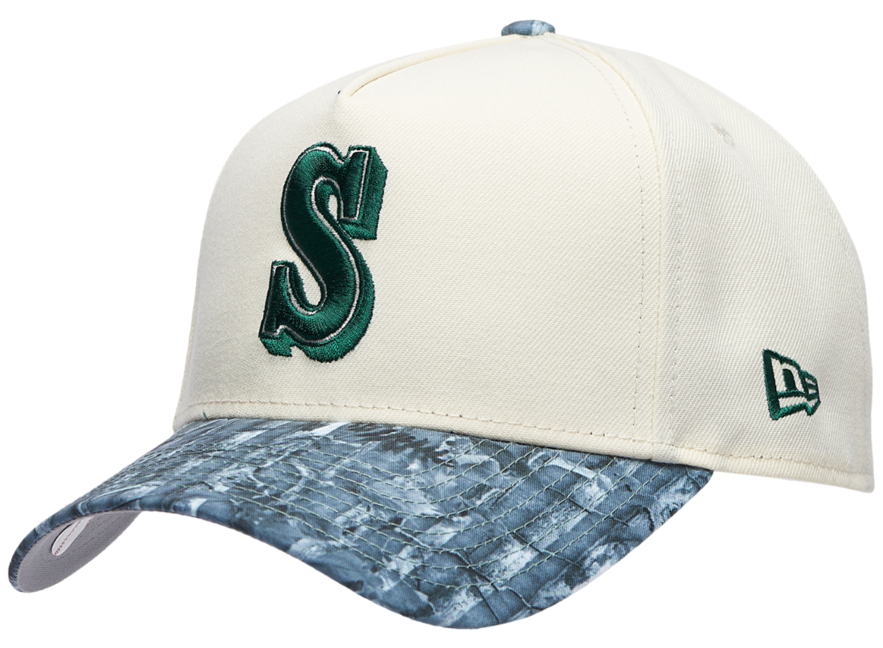 New Era Mariners 9FORTY A-Frame Tonal Realtree Cap Image 1 of 5. Tap to open photo gallery.