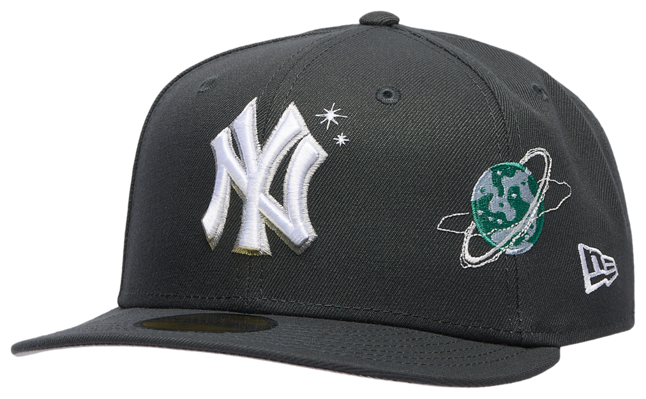 New Era Yankees Planet Icon PC Cap Image 1 of 5. Tap to open photo gallery.