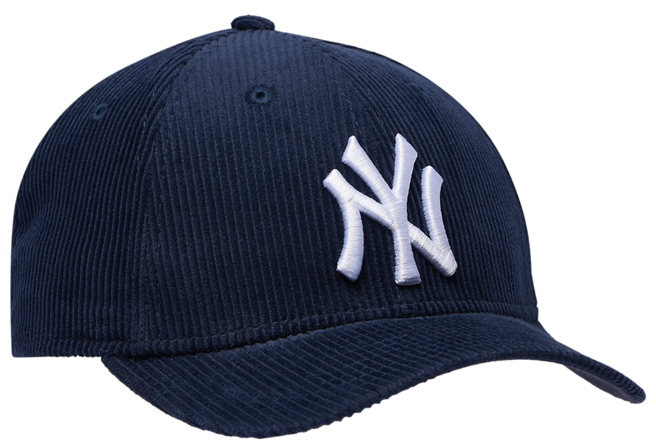 New Era Yankees Cord 9FORTY Cap Image 3 of 5. Tap to open photo gallery.
