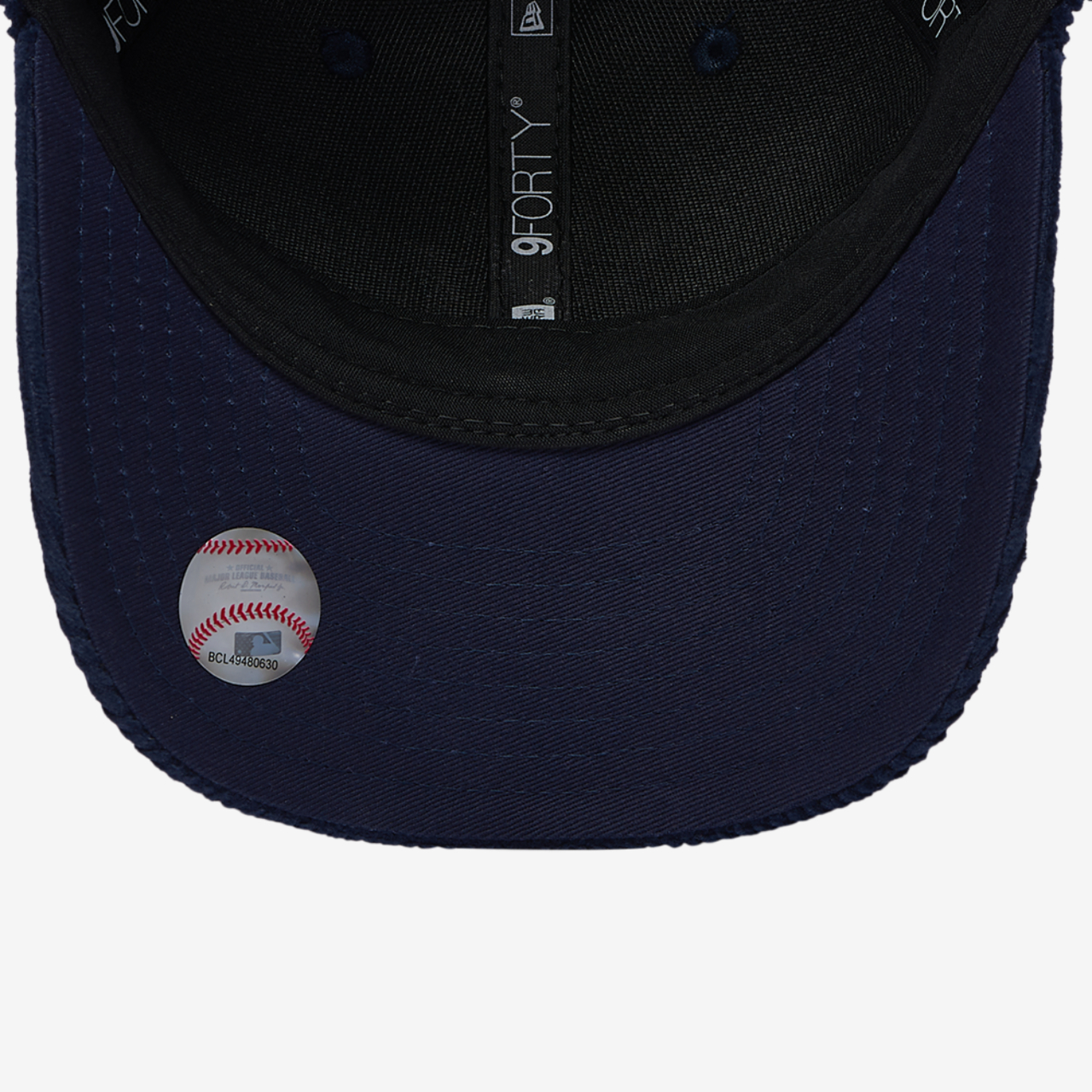 New Era Yankees Cord 9FORTY Cap - Men's | Foot Locker