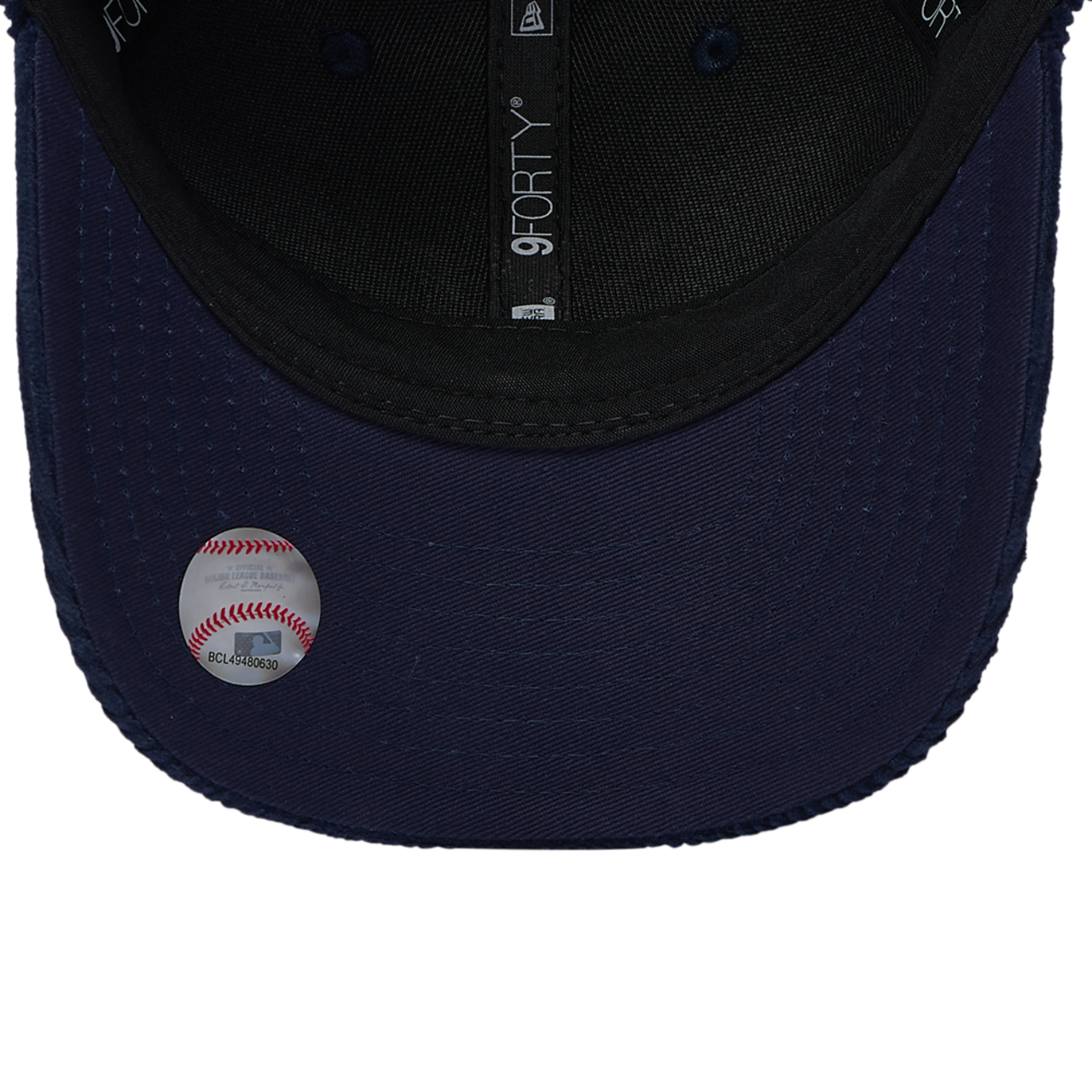 New Era Yankees Cord 9FORTY Cap Image 5 of 5. Tap to open photo gallery.