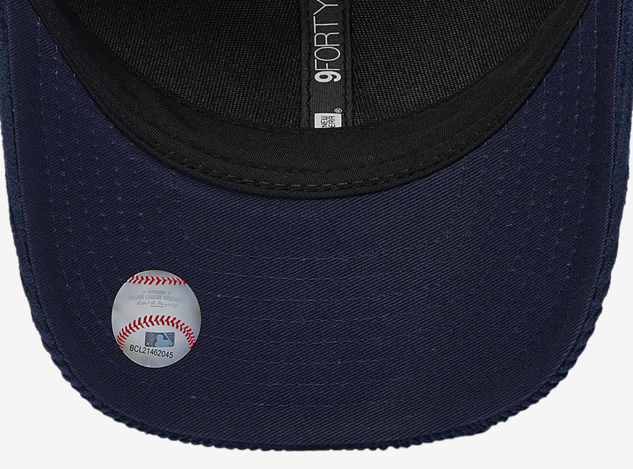 New Era Braves Cord 9FORTY Cap Image 5 of 5. Tap to open photo gallery.