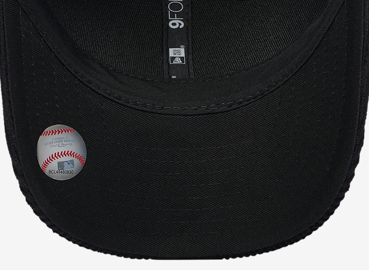 New Era Astros Cord 9FORTY Cap Image 5 of 5. Tap to open photo gallery.
