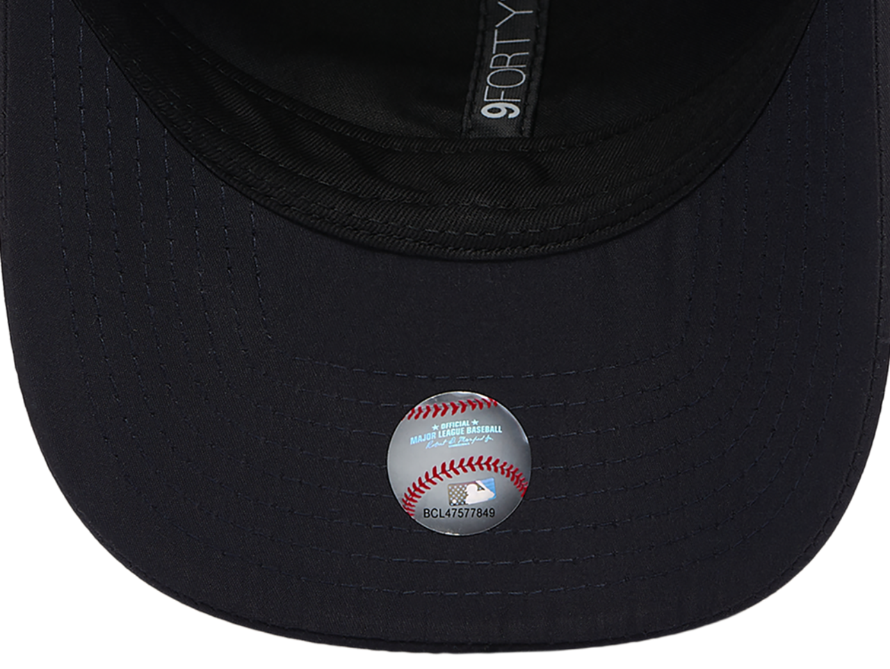 New Era Yankees Pin 9FORTY Cap Image 5 of 5. Tap to open photo gallery.