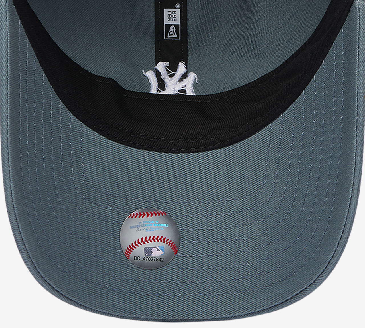 New Era Yankees Washed Mini 9TWENTY Cap Image 5 of 5. Tap to open photo gallery.