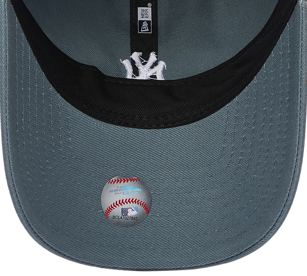 New Era Yankees Washed Mini 9TWENTY Cap Image 5 of 5. Tap to open photo gallery.