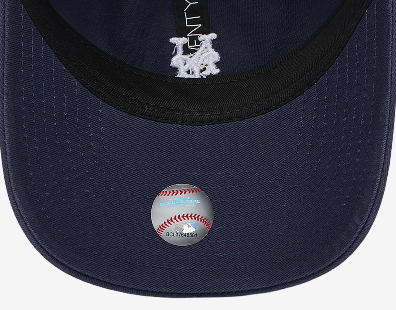 New Era Mets Washed Mini 9FORTY Cap Image 5 of 5. Tap to open photo gallery.