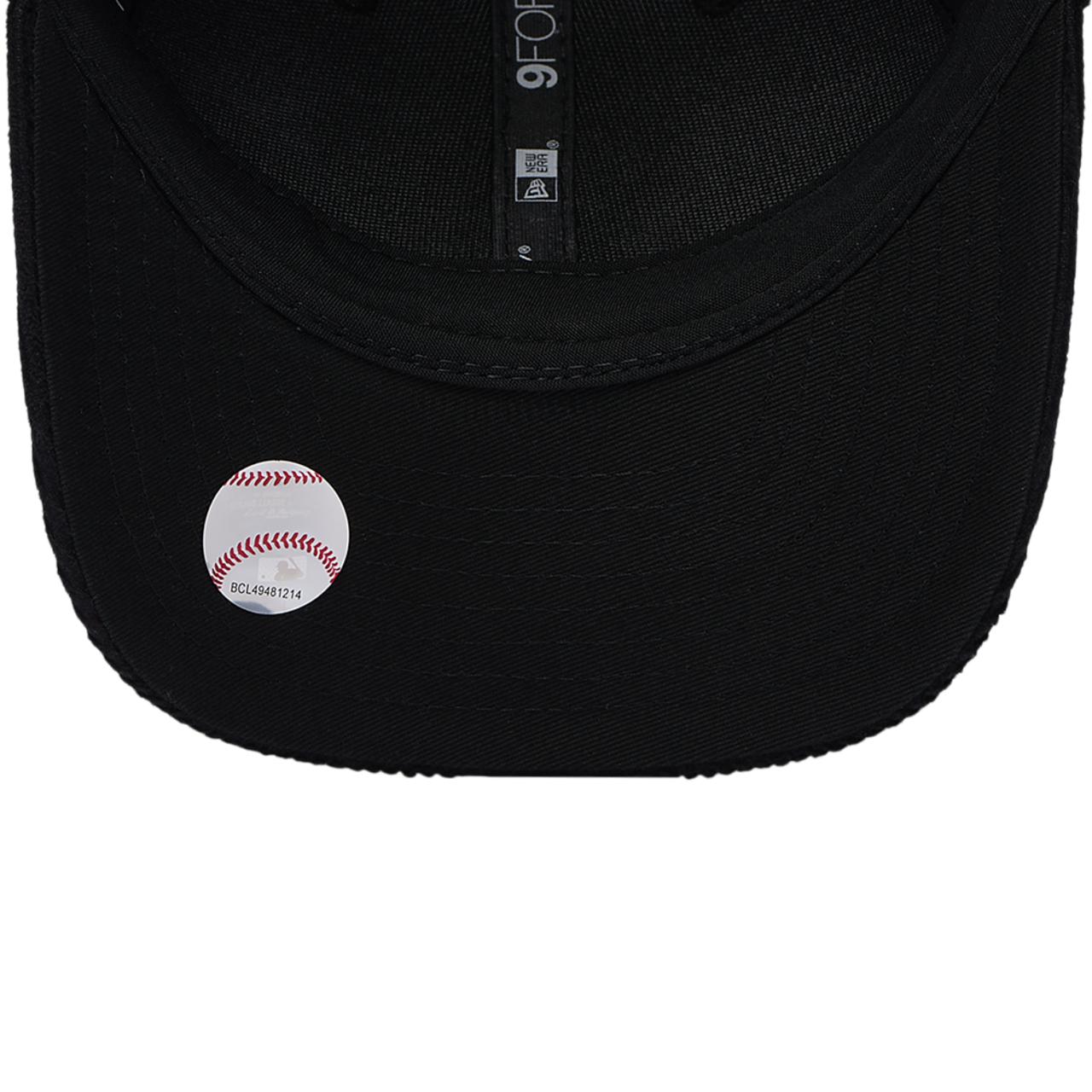 New Era White Sox Cord 9FORTY Cap Image 5 of 5. Tap to open photo gallery.