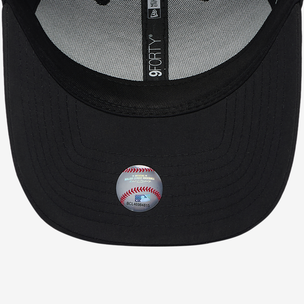 New Era Braves Pin 9FORTY Cap Image 5 of 5. Tap to open photo gallery.