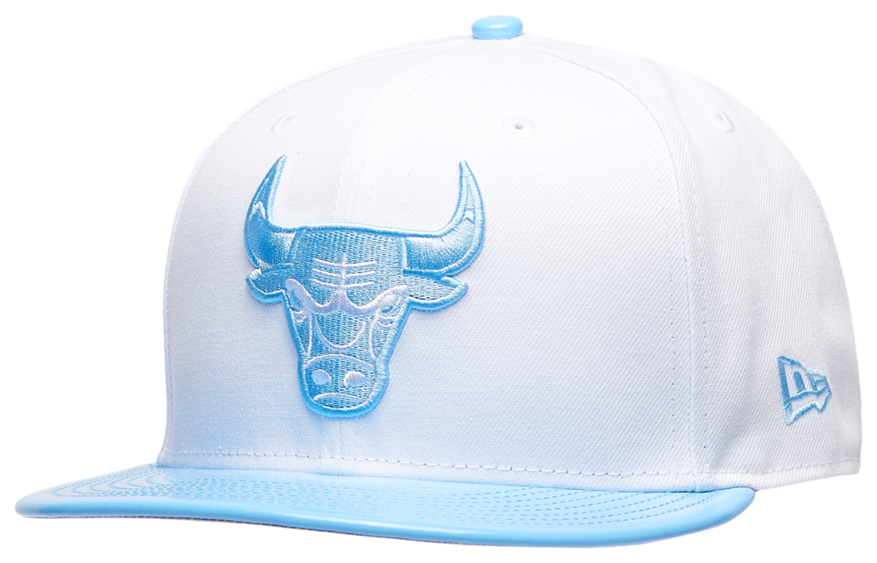 New Era Bulls 950 Retro 11 Cap Image 1 of 5. Tap to open photo gallery.