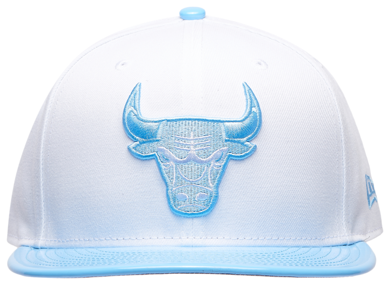 New Era Bulls 950 Retro 11 Cap Image 2 of 5. Tap to open photo gallery.