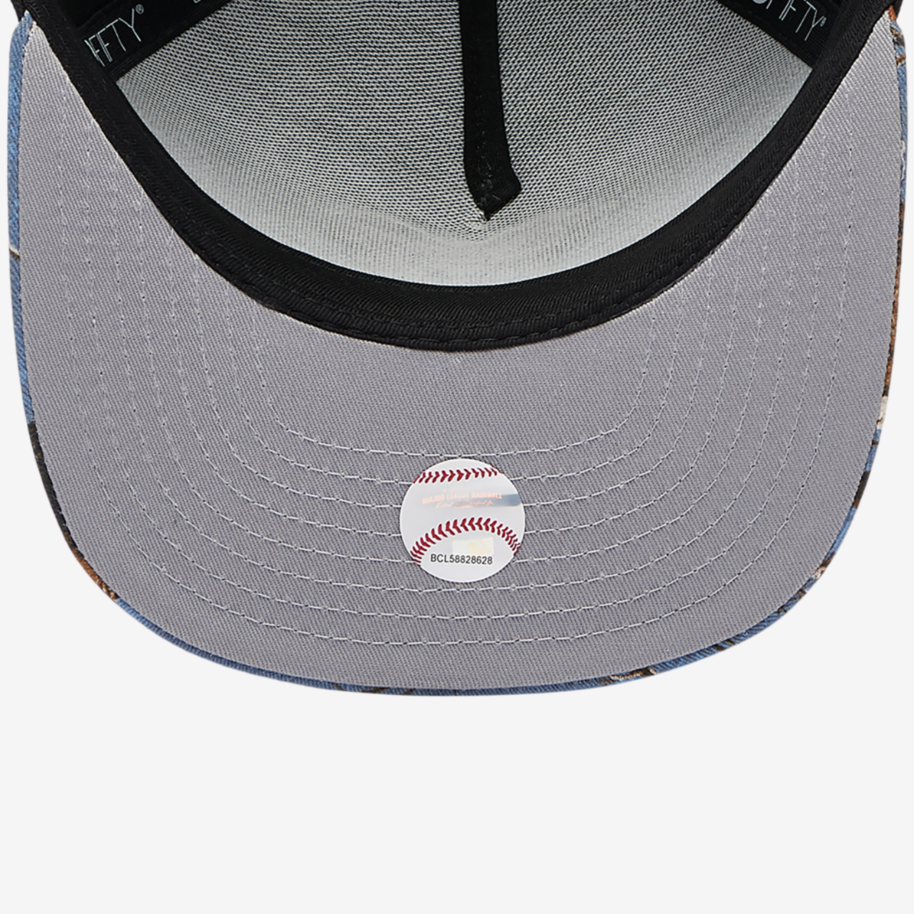 New Era Diamondbacks 950AF RealTree Blue Cap Image 5 of 5. Tap to open photo gallery.