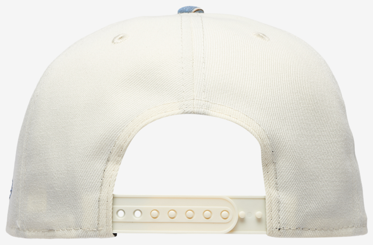 New Era Yankees 950AF RealTree Blue Cap Image 4 of 5. Tap to open photo gallery.