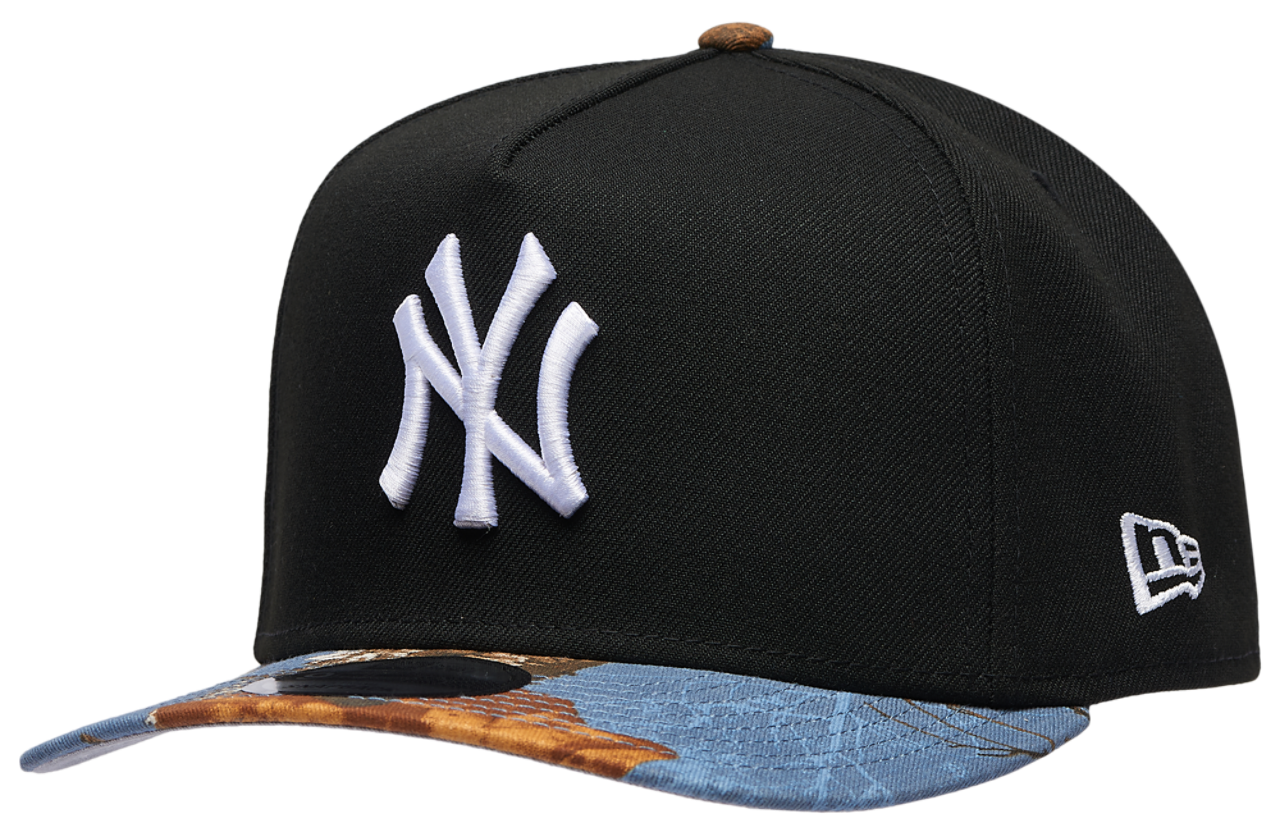 New Era Yankees 950AF RealTree Blue Cap Image 1 of 5. Tap to open photo gallery.