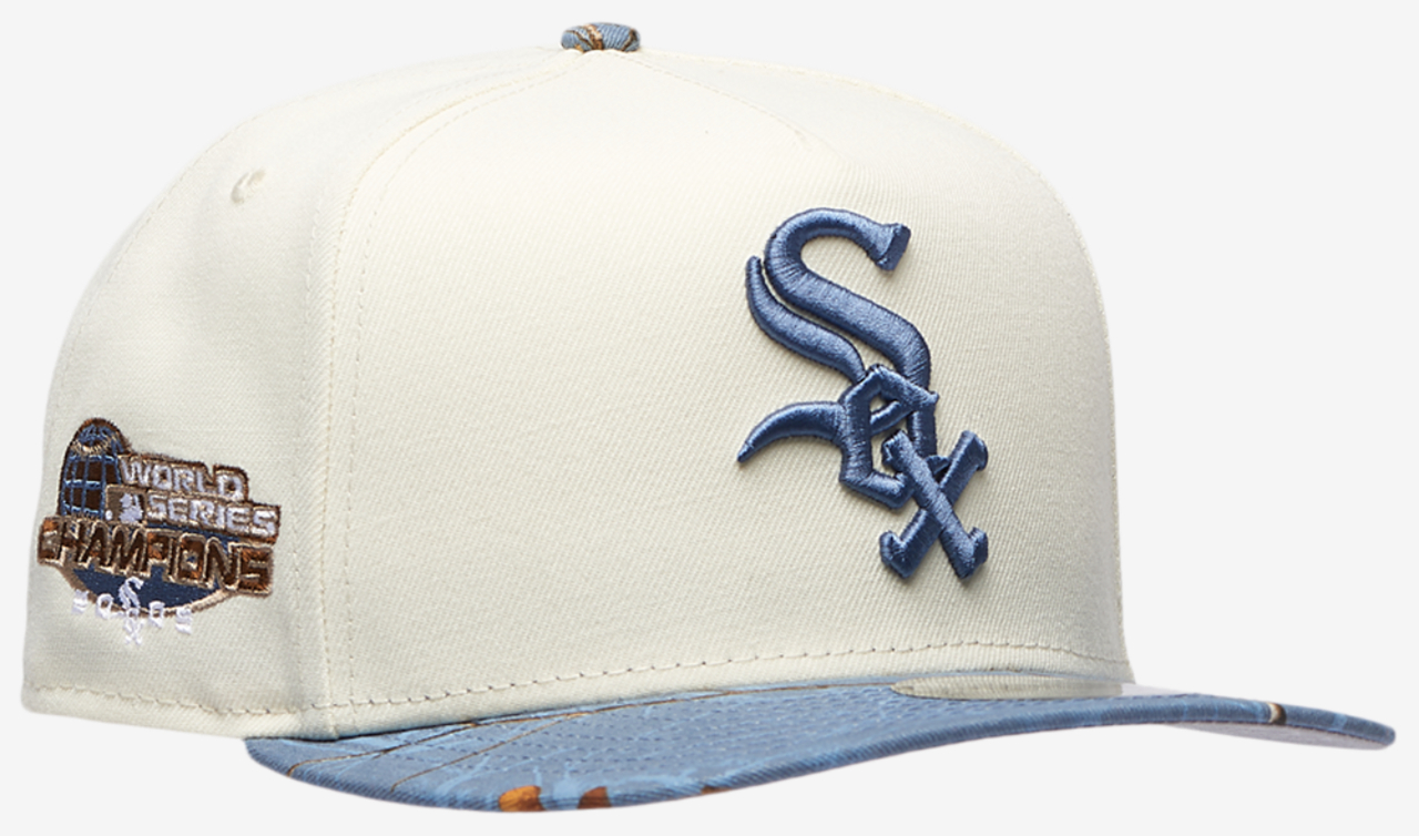 New Era White Sox 950AF RealTree Blue Cap Image 3 of 5. Tap to open photo gallery.
