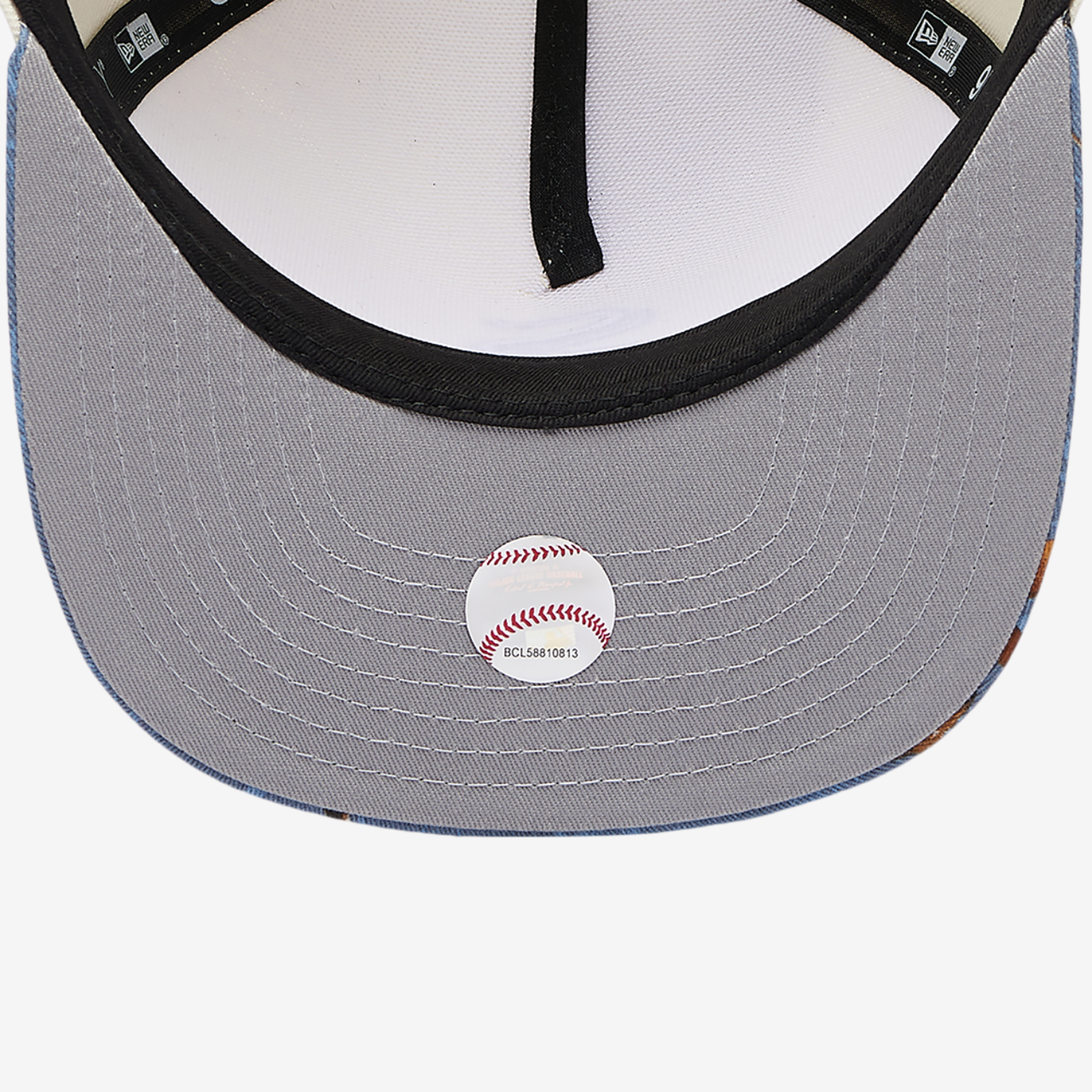 New Era White Sox 950AF RealTree Blue Cap Image 5 of 5. Tap to open photo gallery.